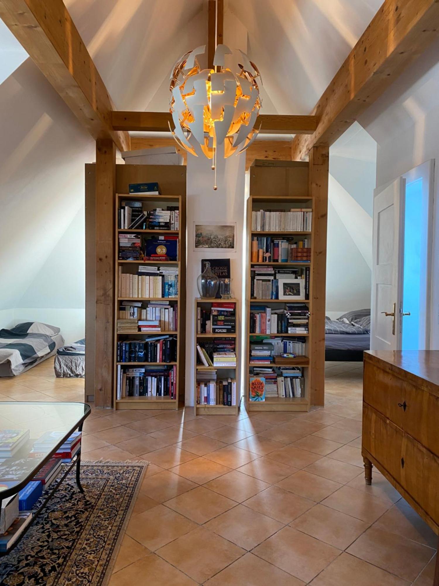 Helle Und Ruhige Dachgeschosswohnung Munich Extérieur photo