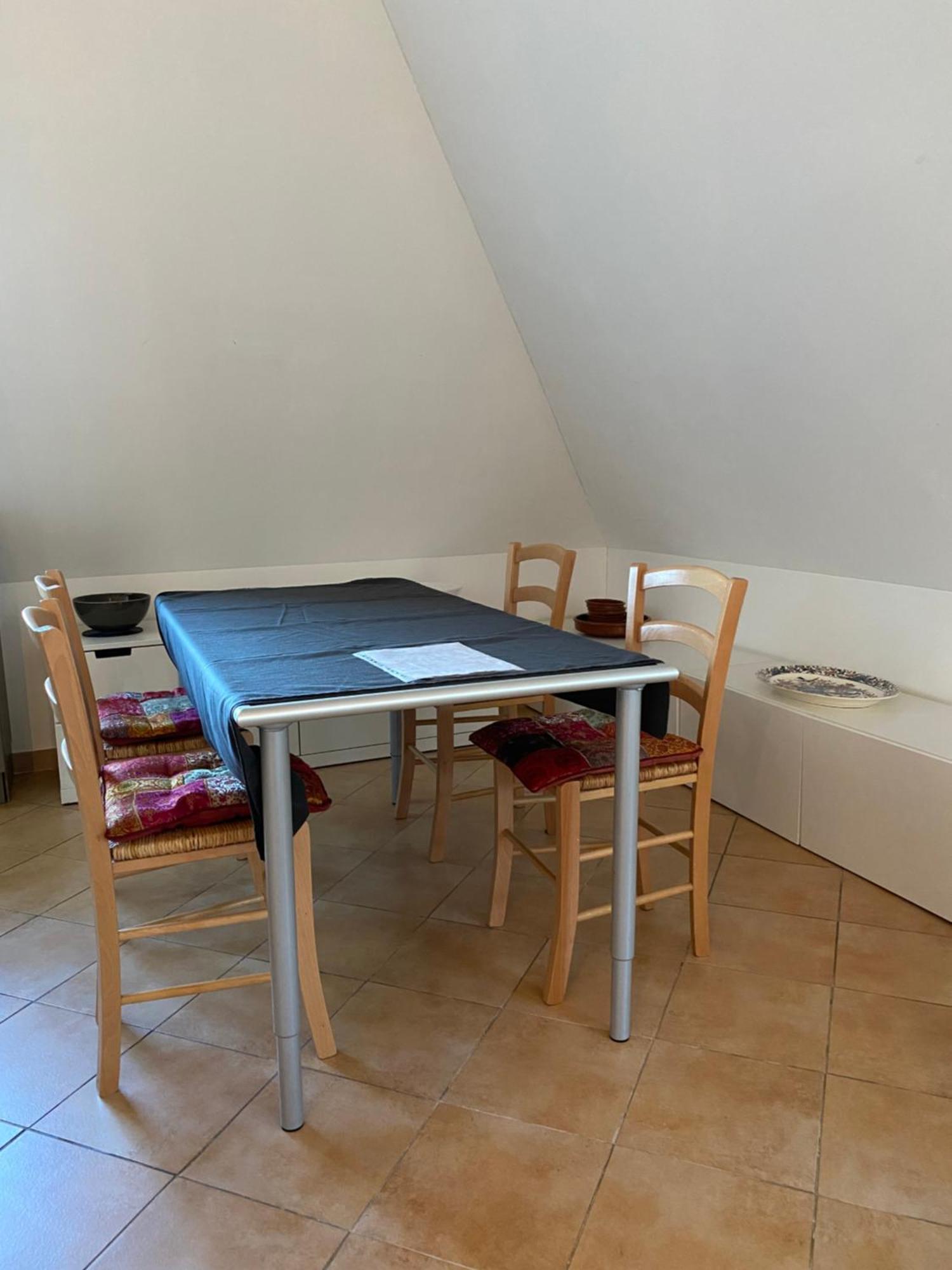 Helle Und Ruhige Dachgeschosswohnung Munich Extérieur photo