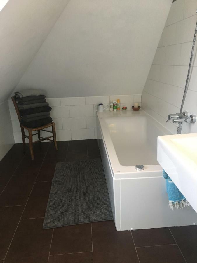 Helle Und Ruhige Dachgeschosswohnung Munich Extérieur photo